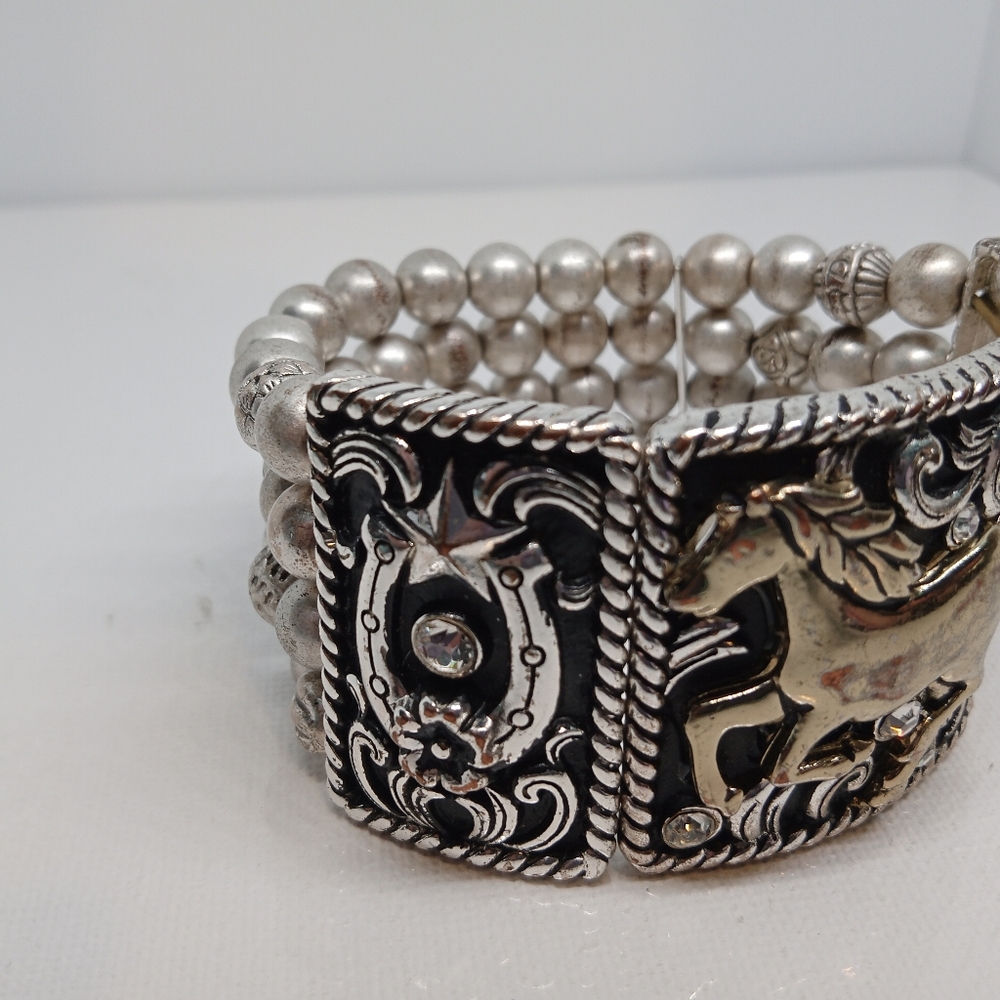 Horse Horseshoe Boot Silvertone Faux Silver Grey Designs Beads 4 Strands Stretch - Picture 7 of 7